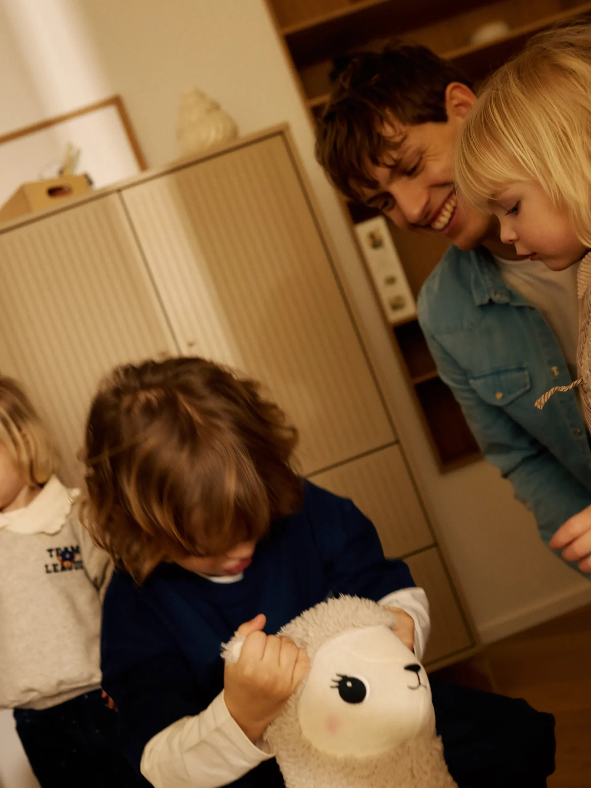 Armadio per bambini in legno Saga