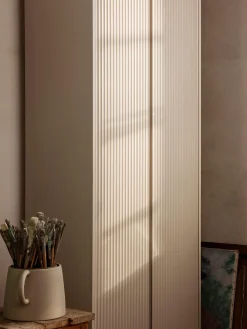 Armadio in legno Sill