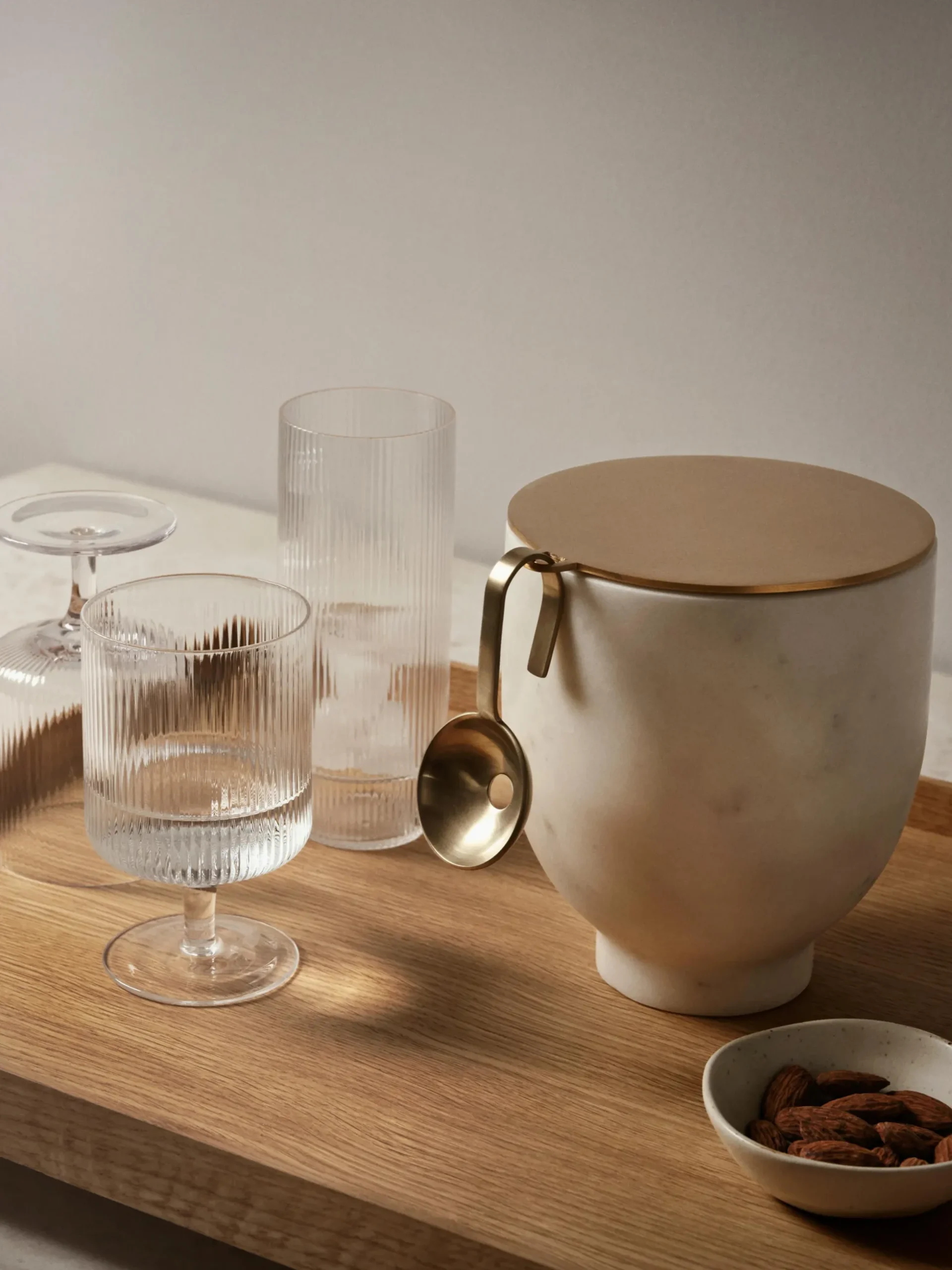 Bicchieri da vino in vetro soffiato con scanalatura in rilievo Ripple 2 pz