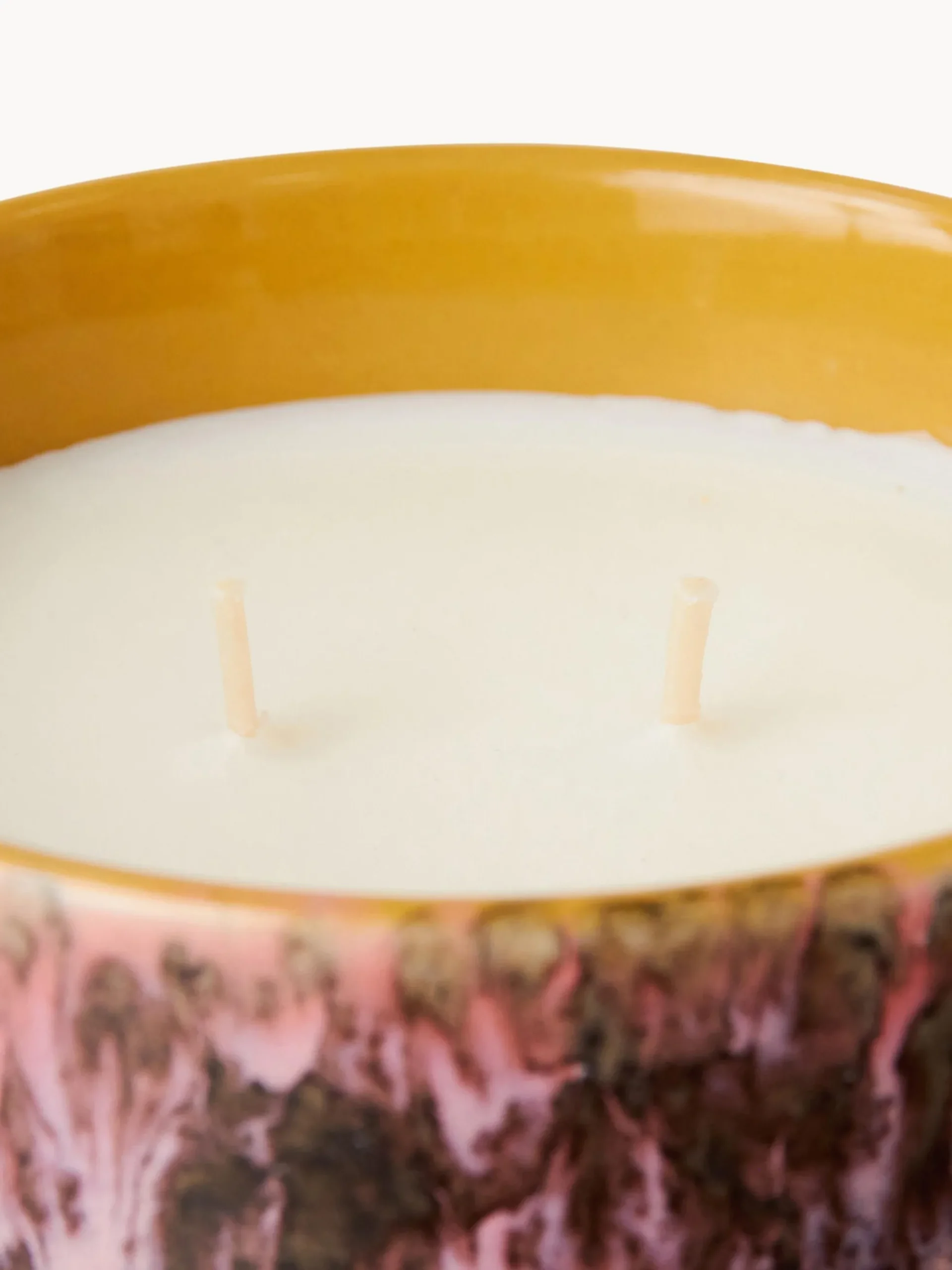 Candela profumata fatta a mano a due stoppini 70's (salvia e petali di rosa)