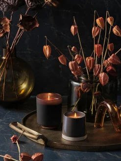 Candela profumata Refill (cedro, pelle scamosciata & ambra)