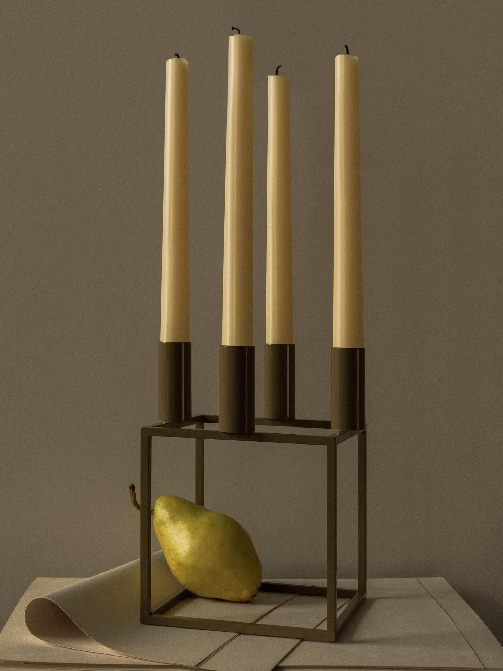 Candelabro in metallo Kubus