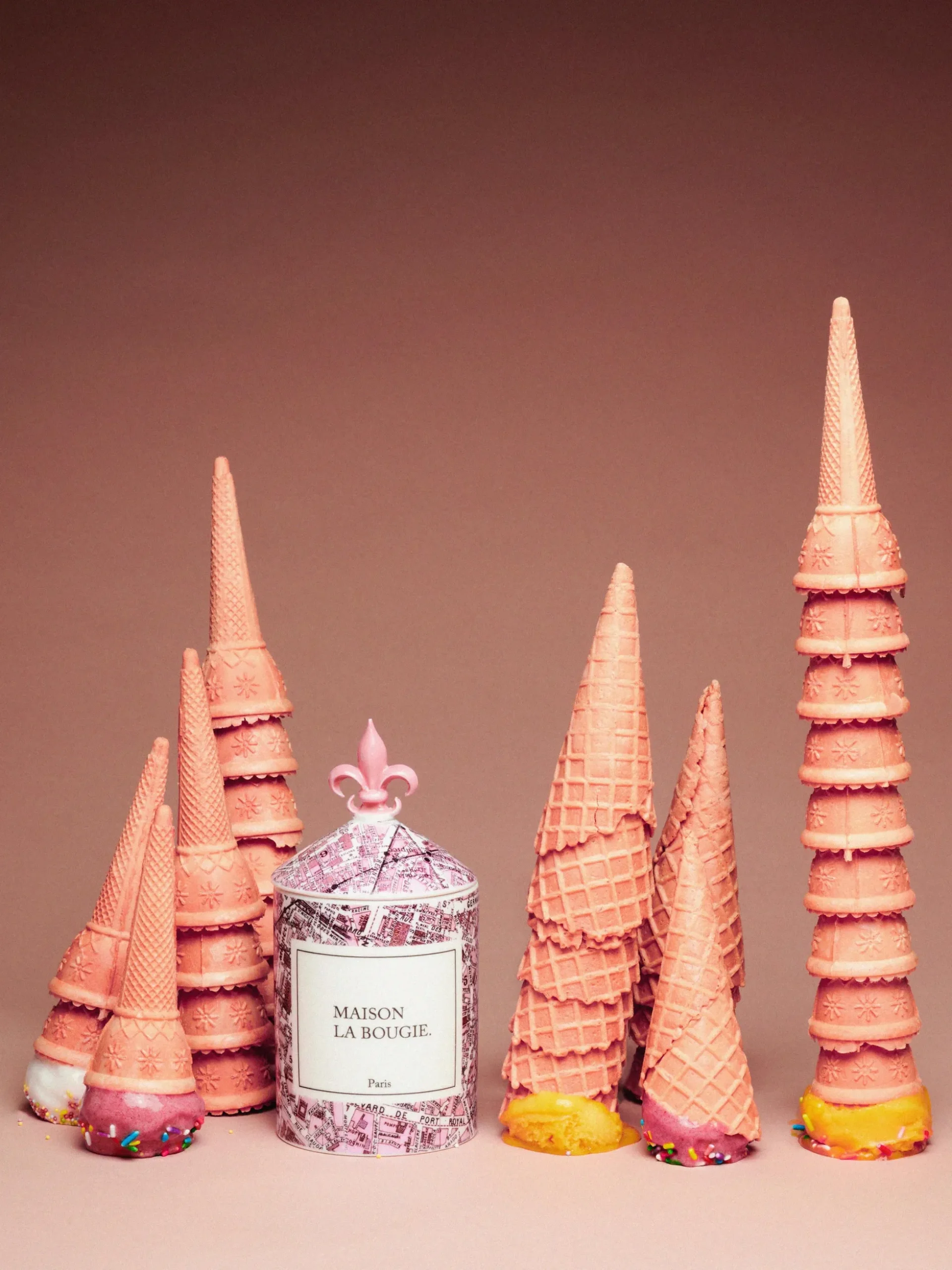 Candela profumata fatta a mano Paris (lavanda, legno di cedro & patchouli)