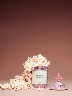 Candela profumata fatta a mano Paris (lavanda, legno di cedro & patchouli)
