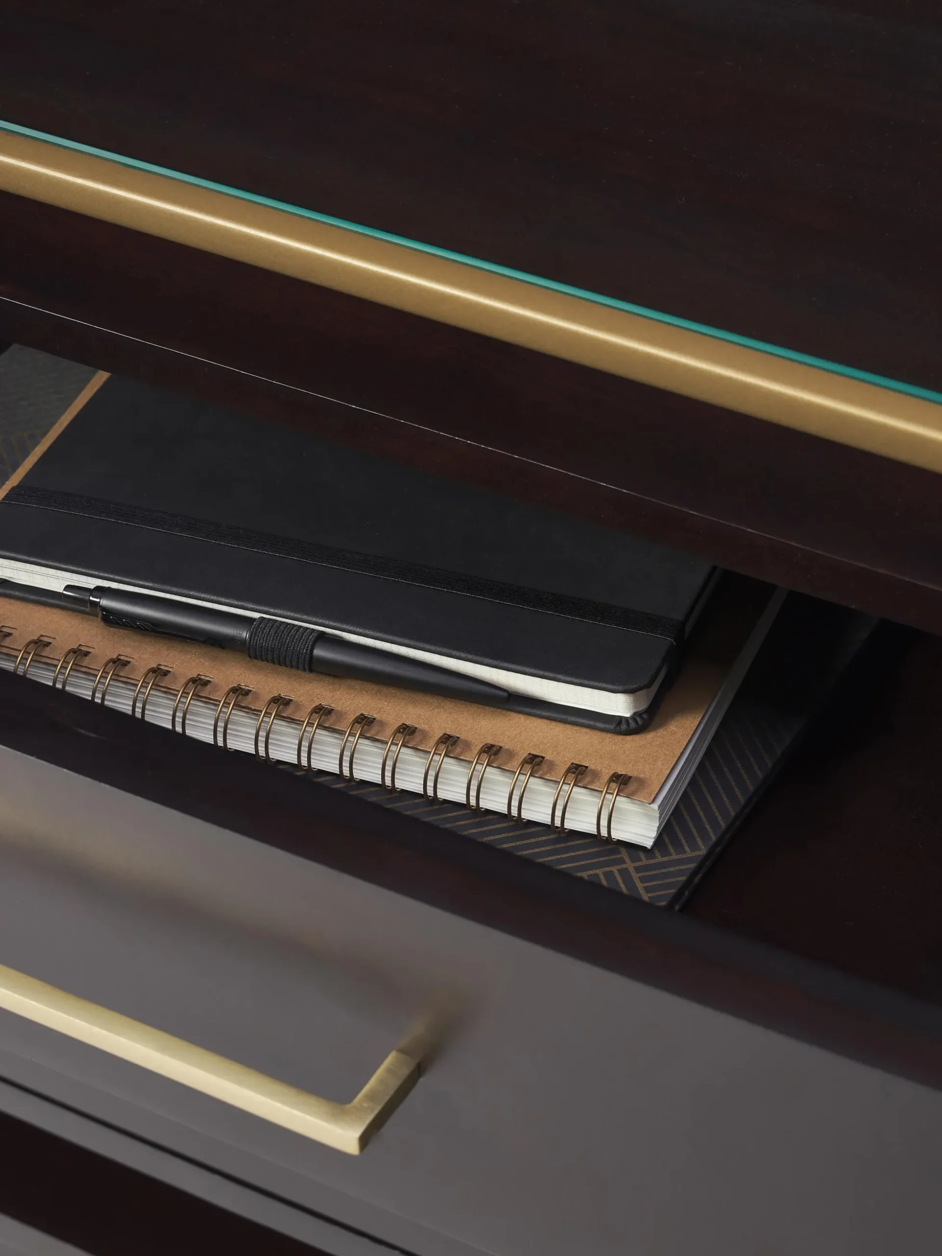 Cassettiera in legno di mango Lyle