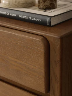 Cassettiera in legno di quercia Chandler