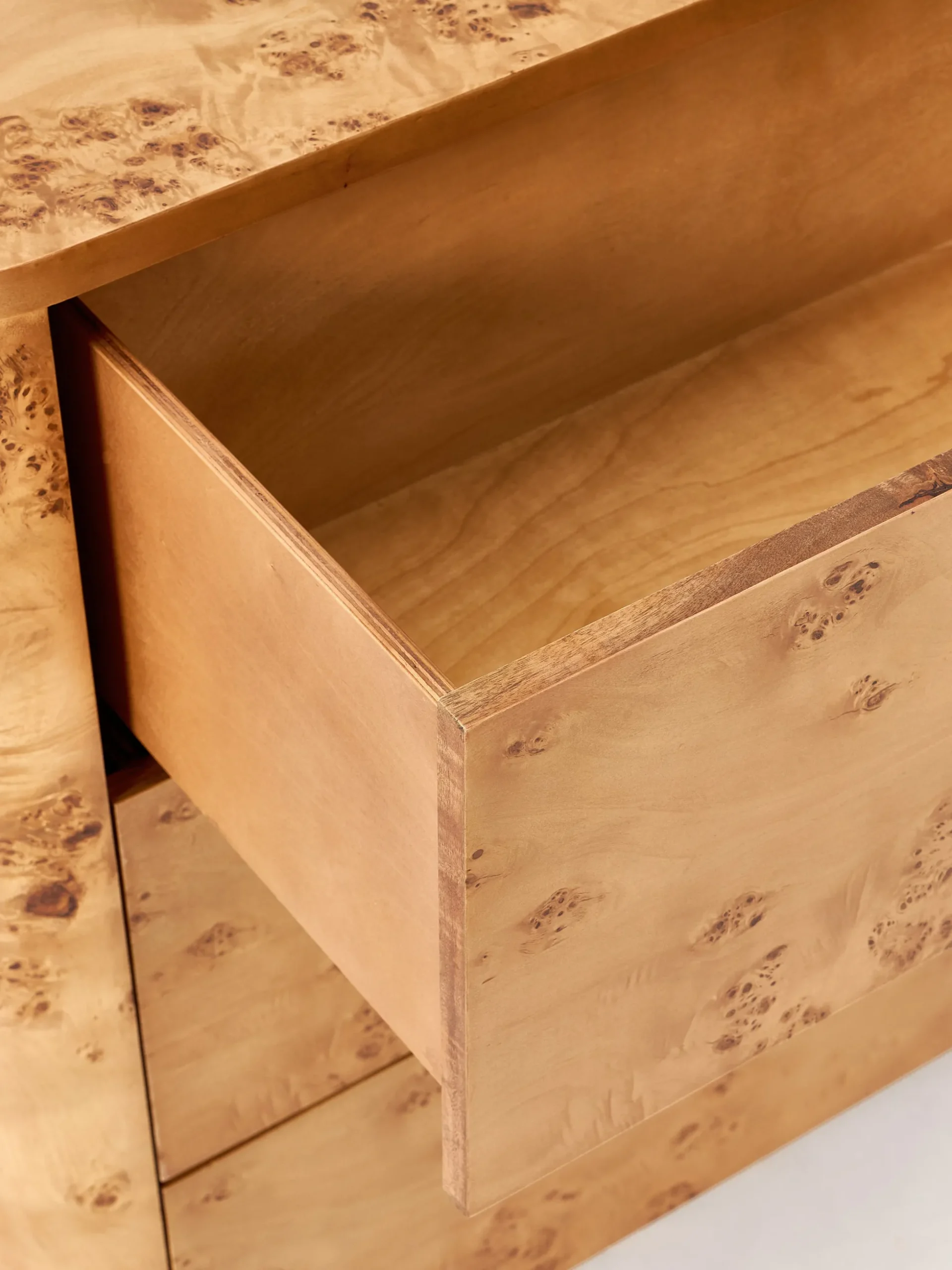 Cassettiera in legno Tobia