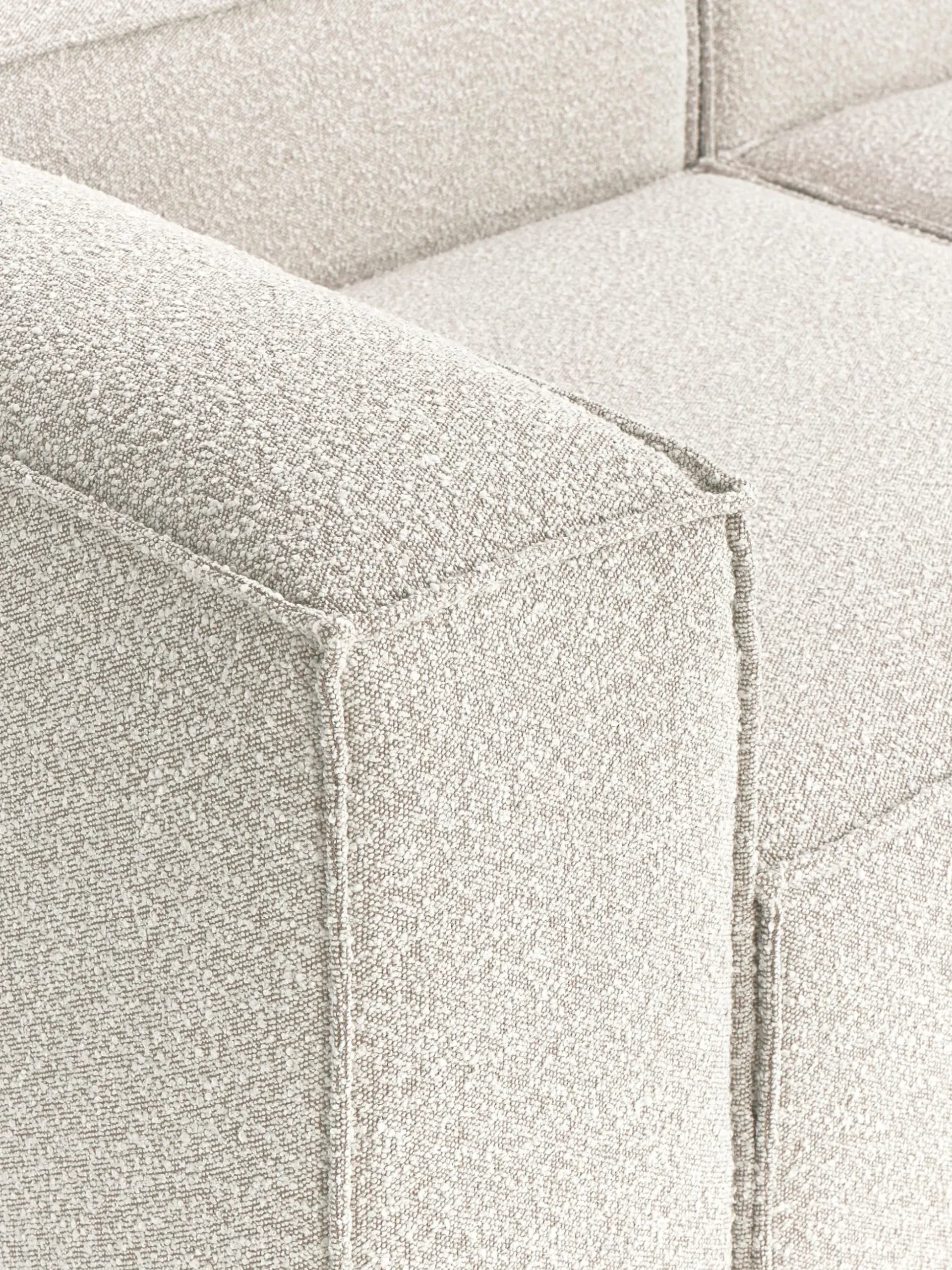 Chaise loungue componibile in bouclé Lennon