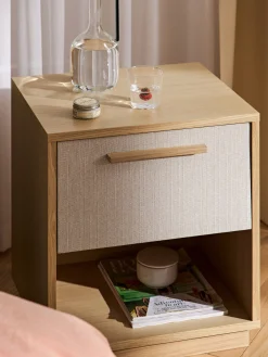 Comodino in legno con frontale imbottito Wisp