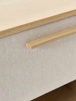 Comodino in legno con frontale imbottito Wisp