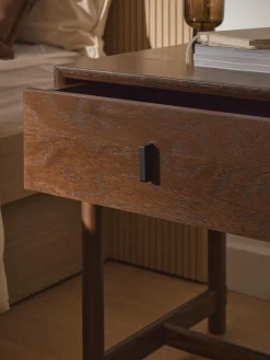 Comodino in legno di quercia con cassetto Diana