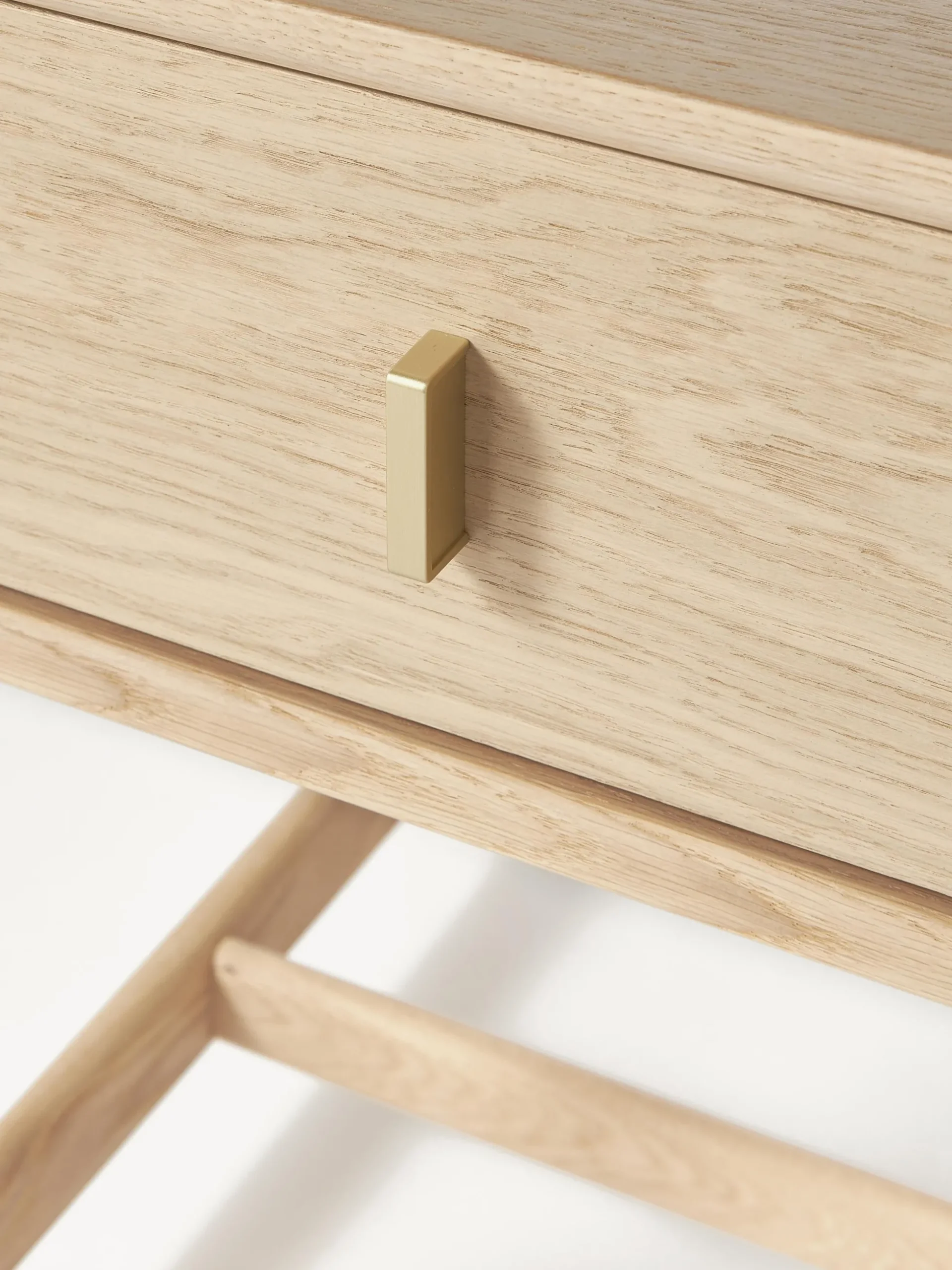 Comodino in legno di quercia con cassetto Diana