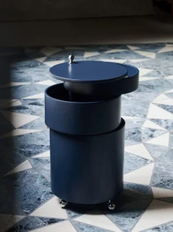 Contenitore a rotelle tondo Barboy, design Verner Panton