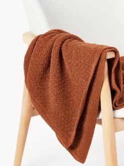 Coperta morbida lavorata a maglia in ciniglia Everly