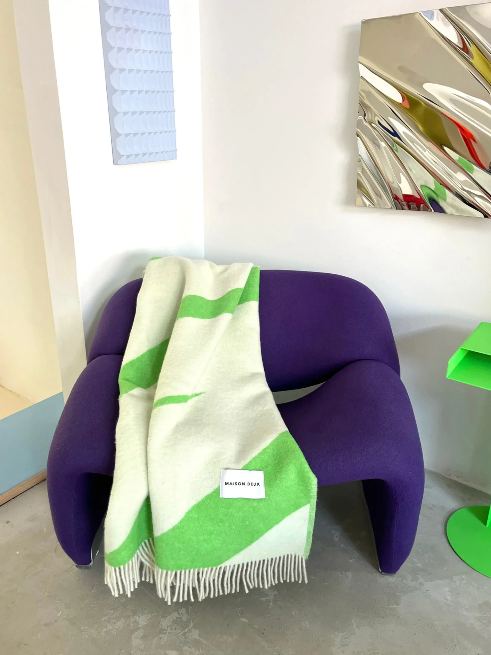 Coperta in lana con motivo a zig-zag Swirl