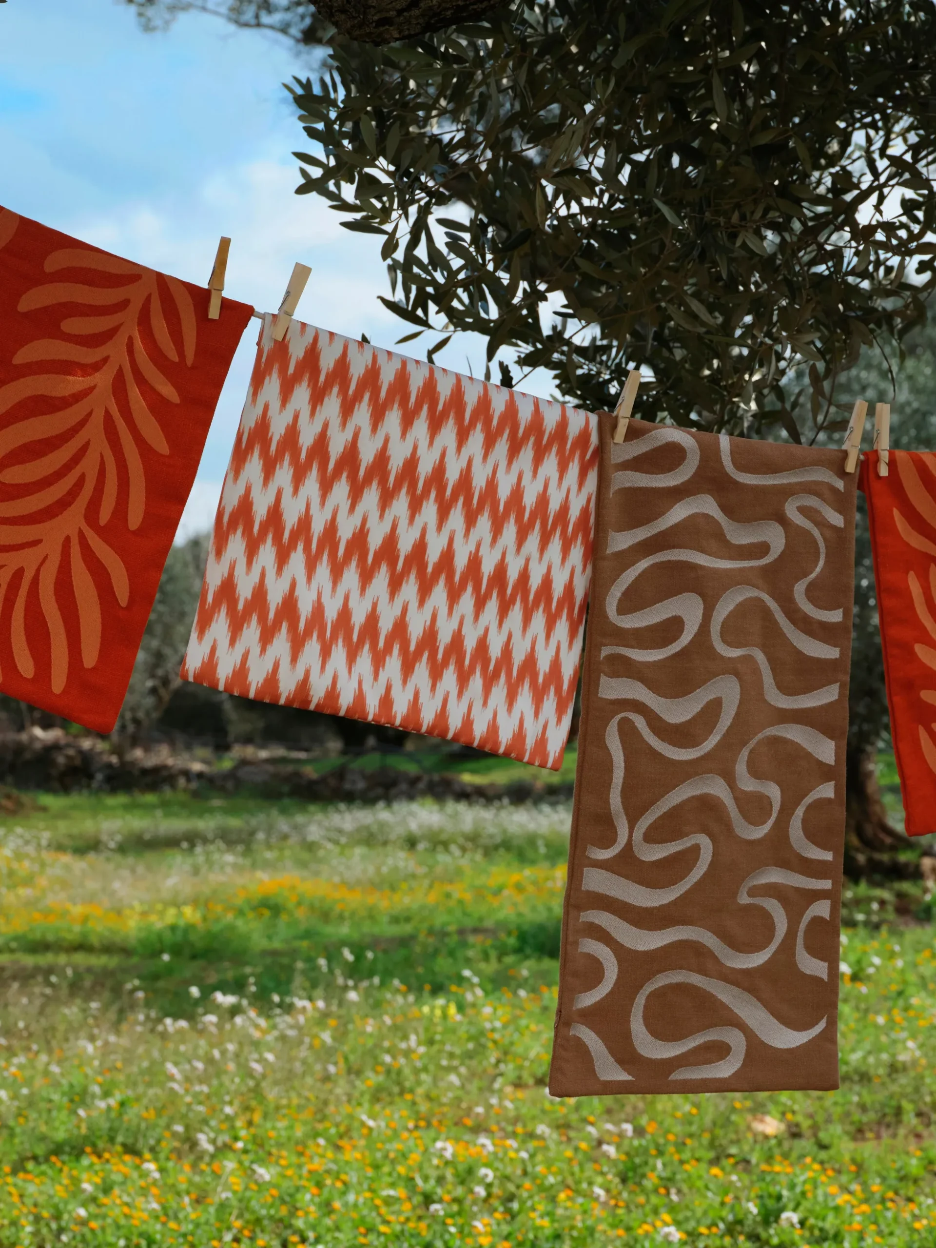 Copricuscino da esterno con motivo ikat Maillot