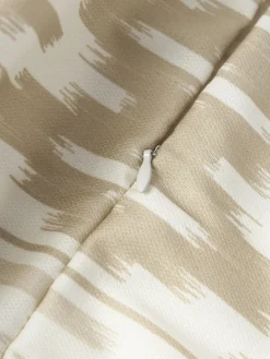 Copricuscino da esterno con motivo ikat Maillot