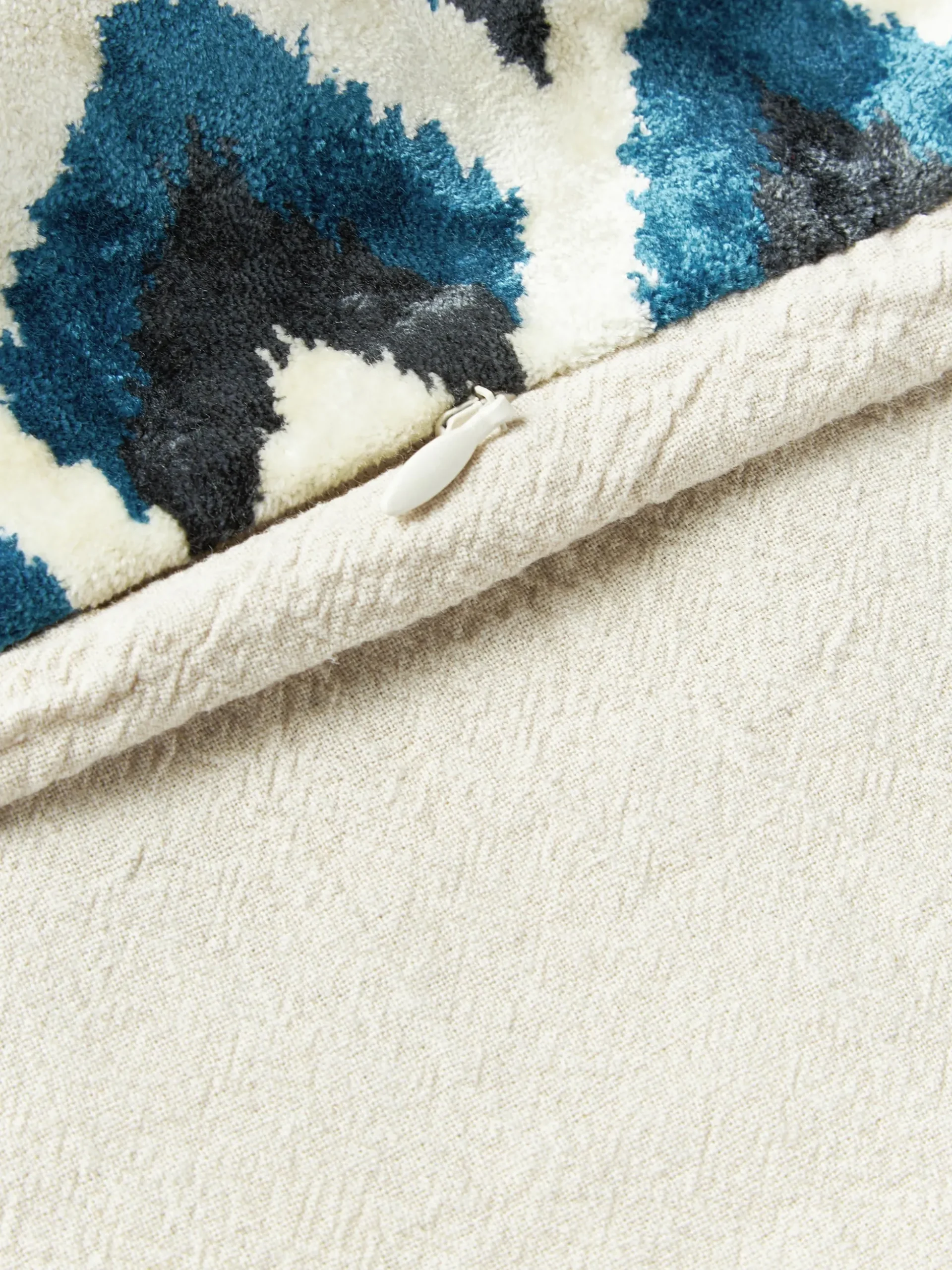 Copricuscino in viscosa con motivo jacquard tessuto Heron