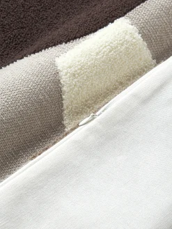Copricuscino in cotone con decoro astratto Nomi