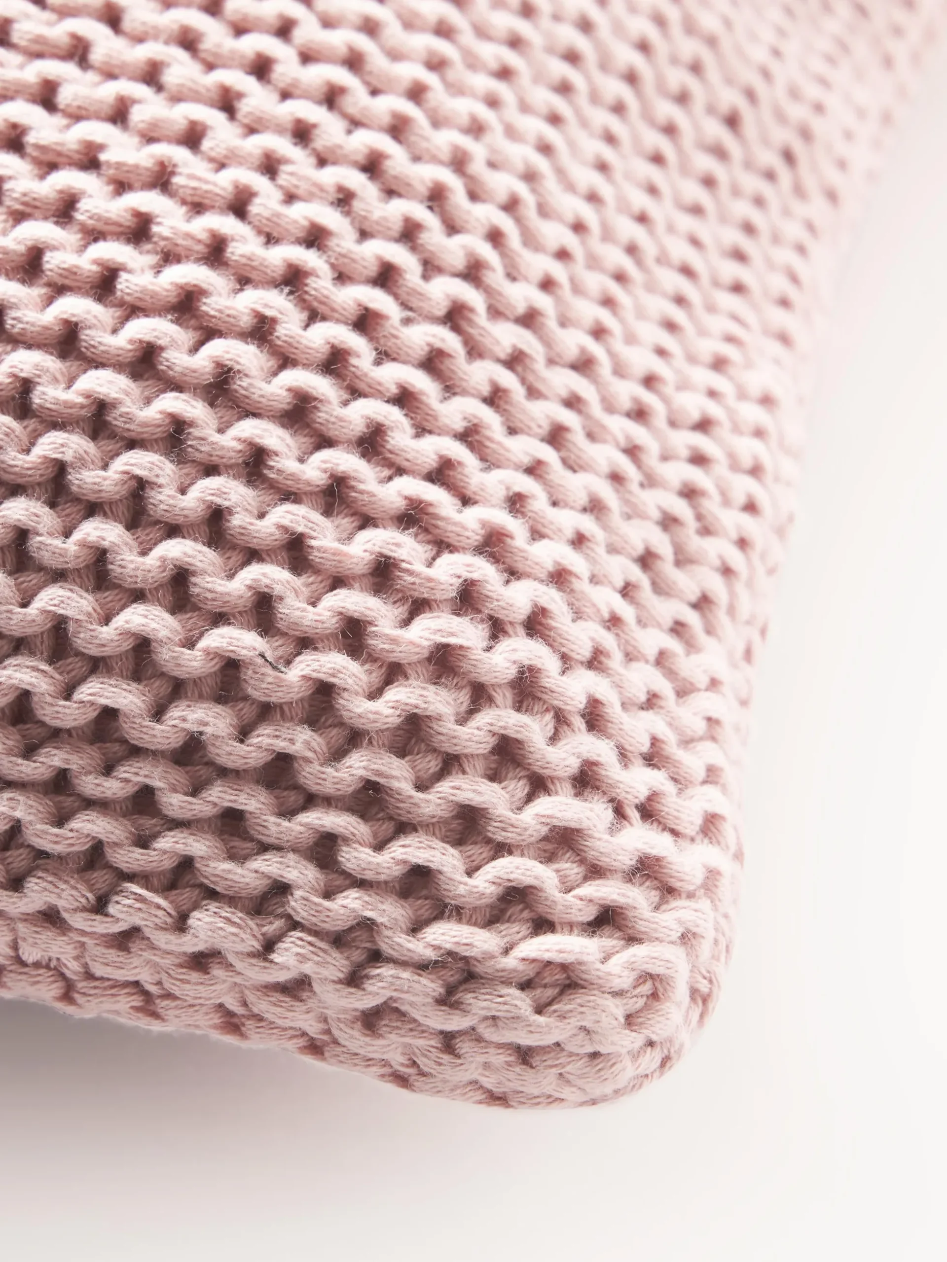 Copricuscino lavorato a maglia in cotone organico Adalyn