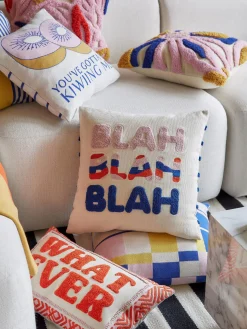 Copricuscino reversibile con scritta ricamata Blah Blah