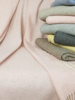 Copriletto in lana con cashmere Faro