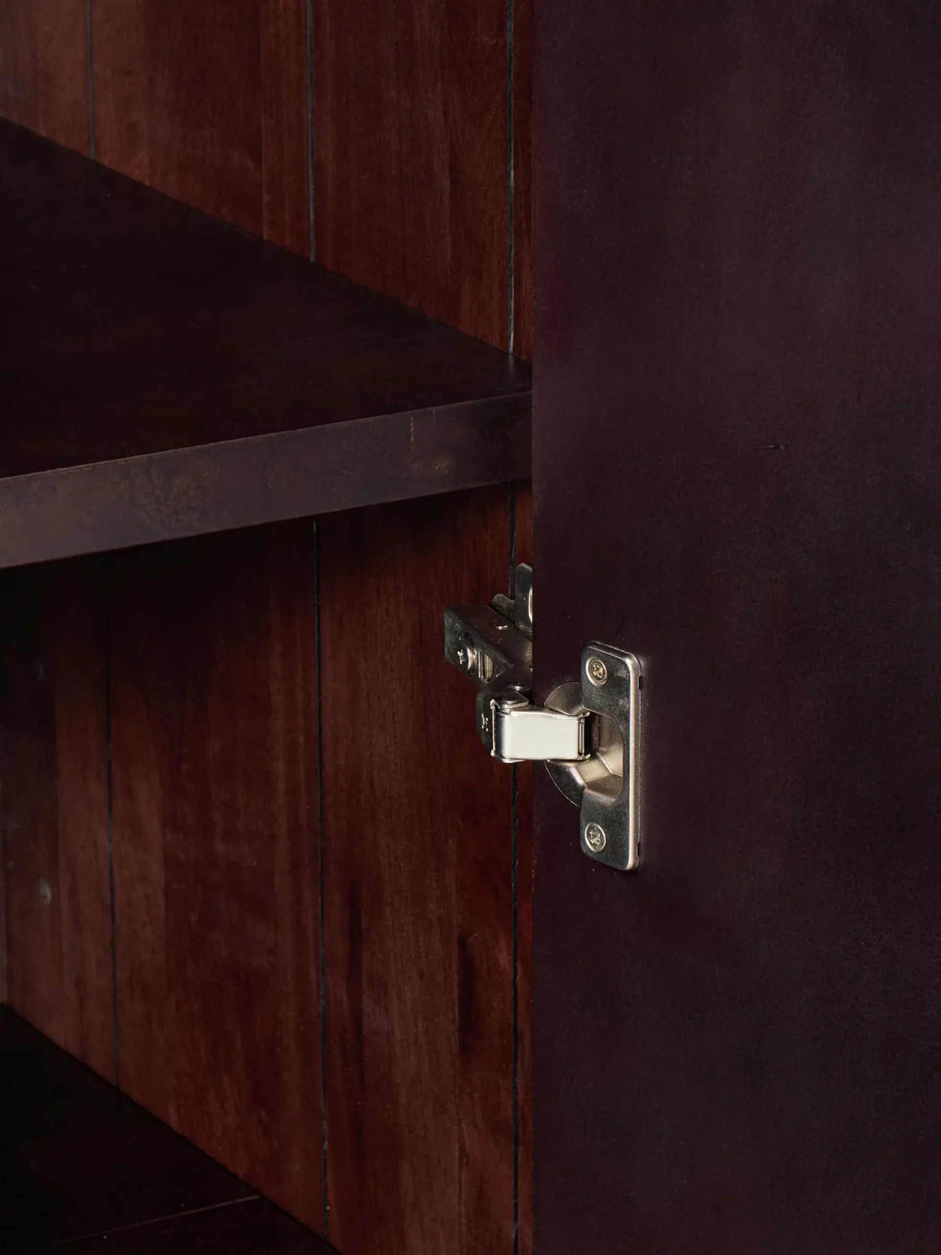 Credenza alta con ante in vetro a specchio Scarlett