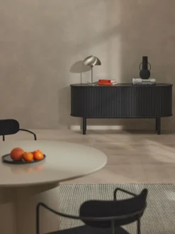 Credenza con frontale millerighe Calary