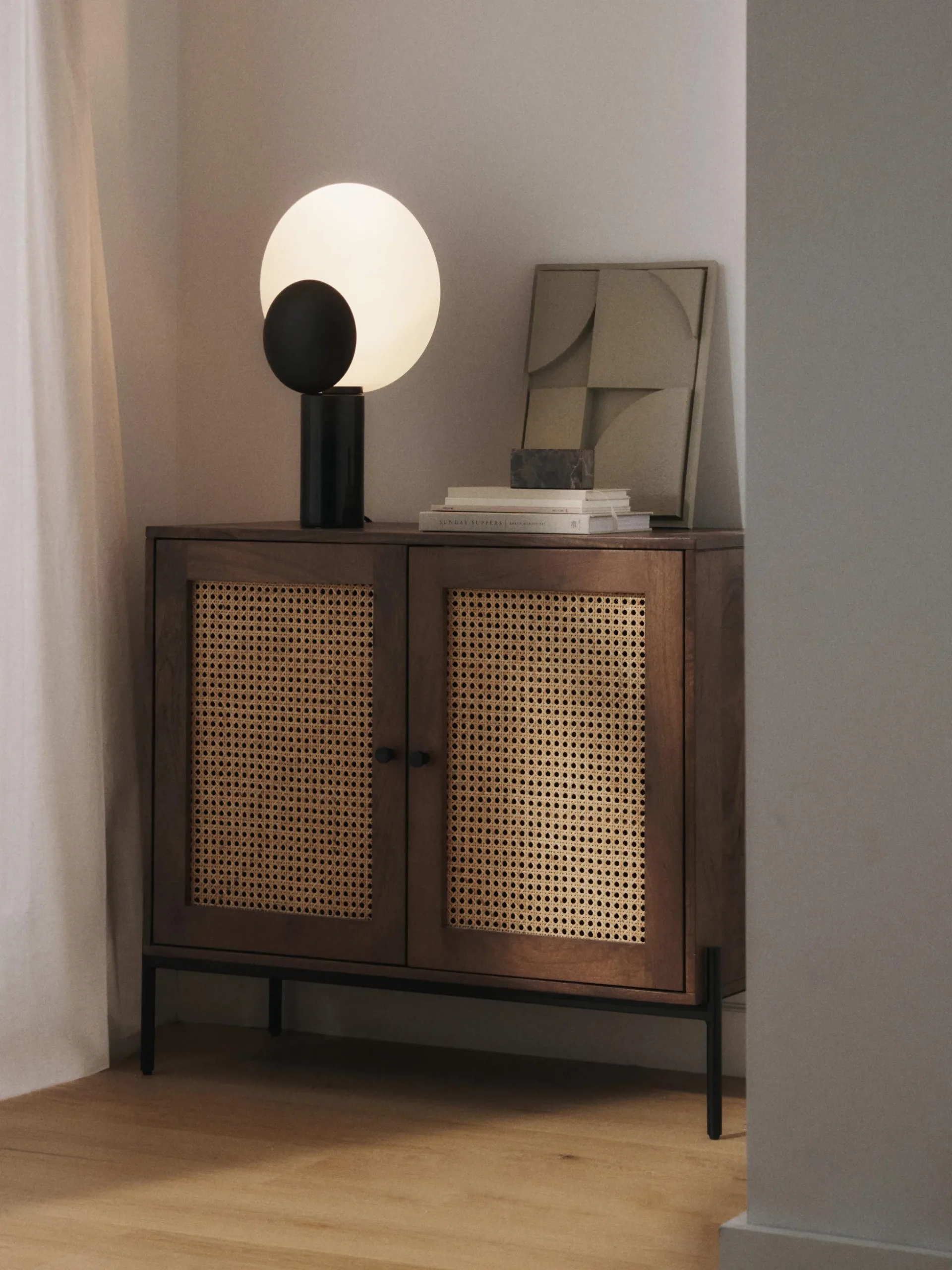 Credenza con intreccio viennese Vienna