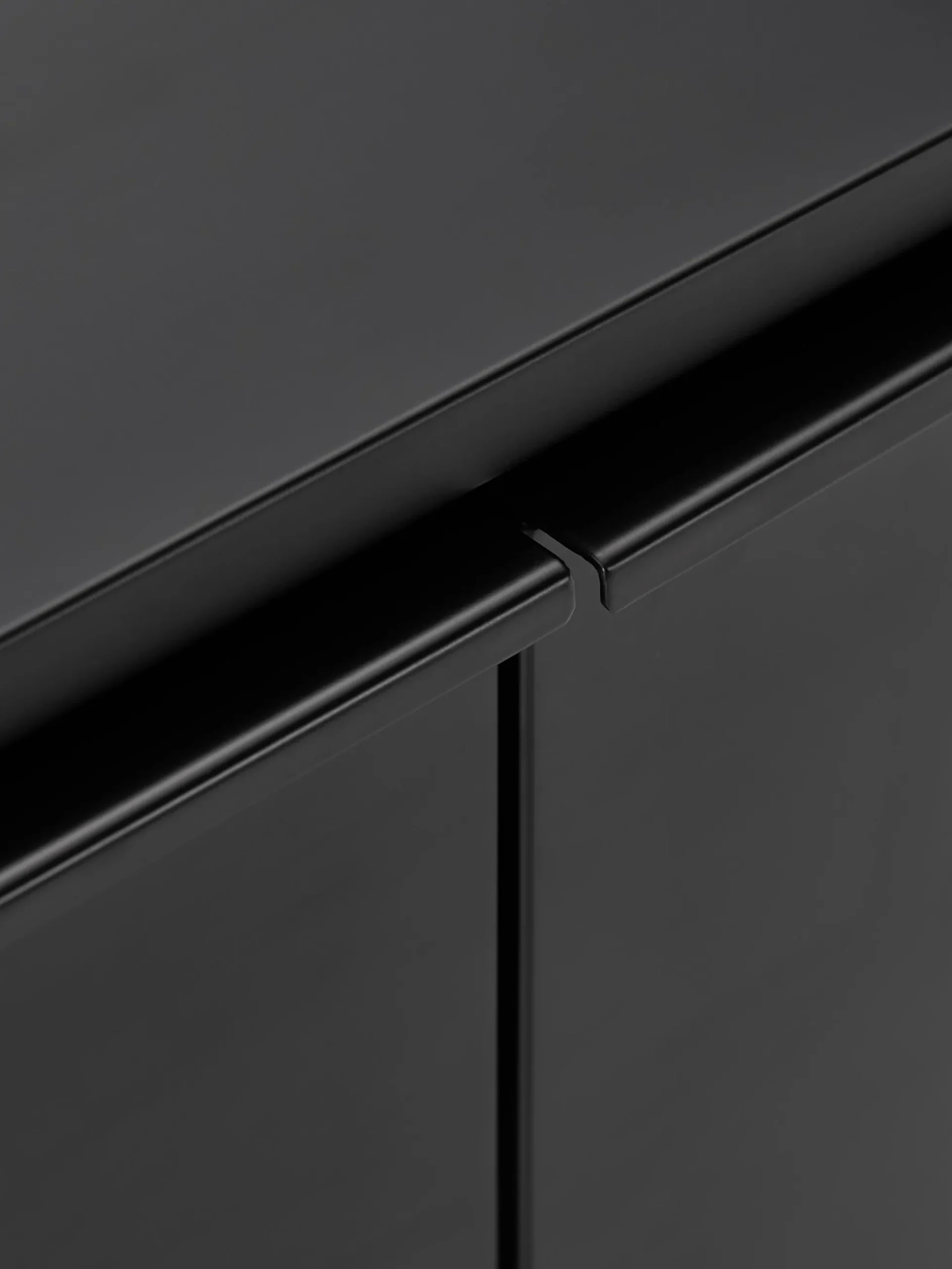 Credenza Elona