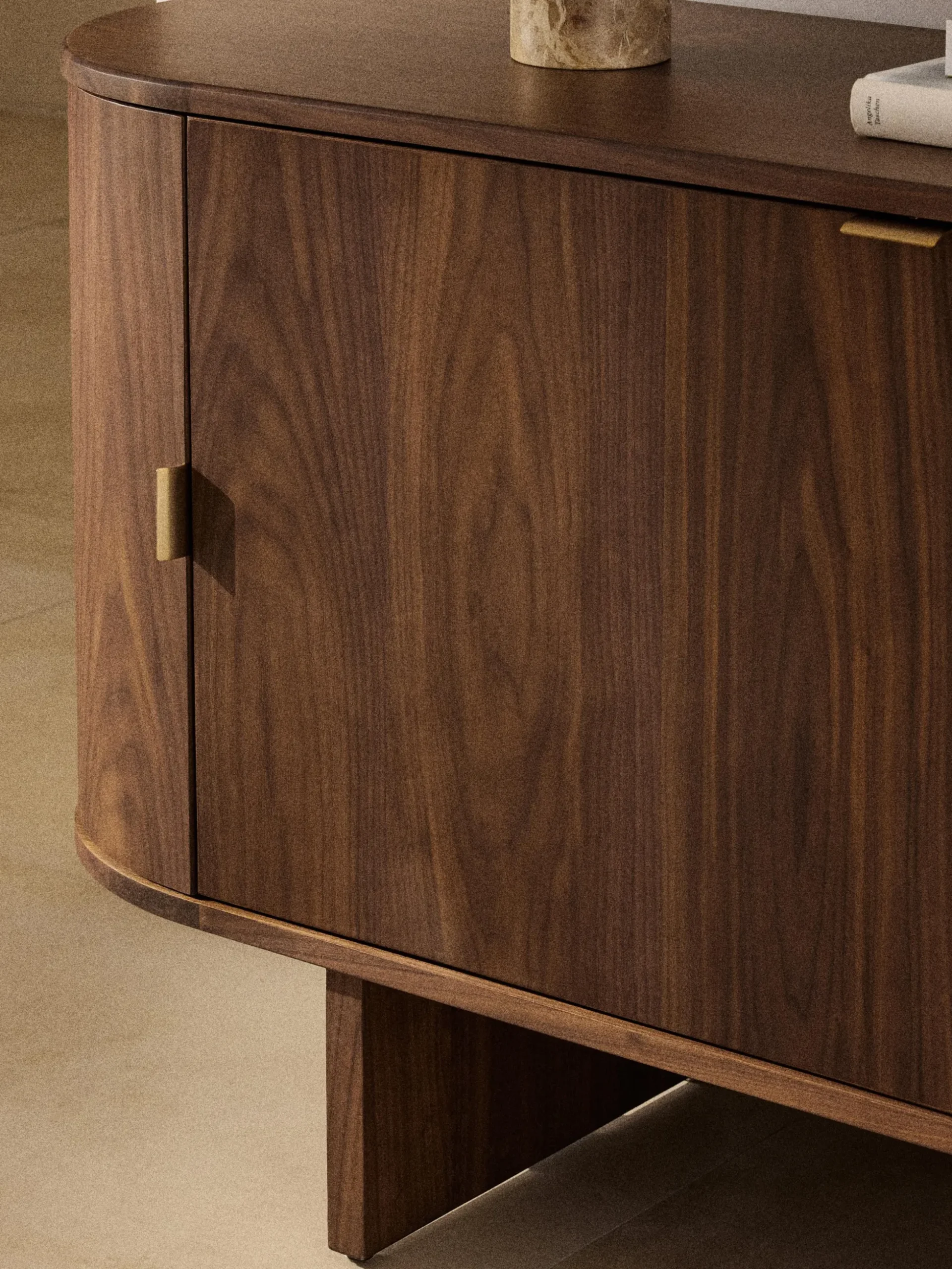 Credenza in legno con angoli arrotondati Zumi