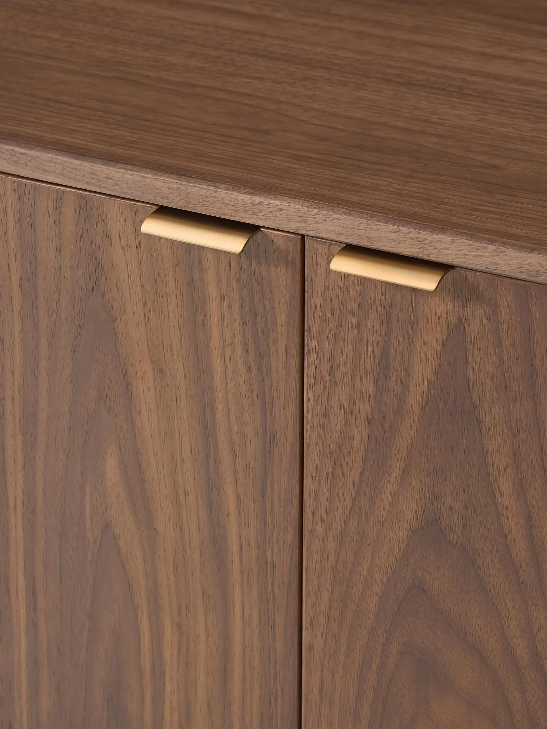 Credenza in legno con angoli arrotondati Zumi