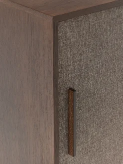 Credenza in legno con frontale imbottito Wisp
