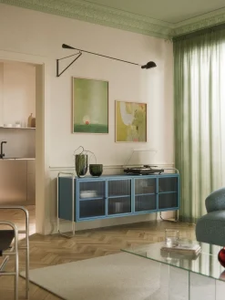 Credenza in metallo con frontale in vetro Robyn