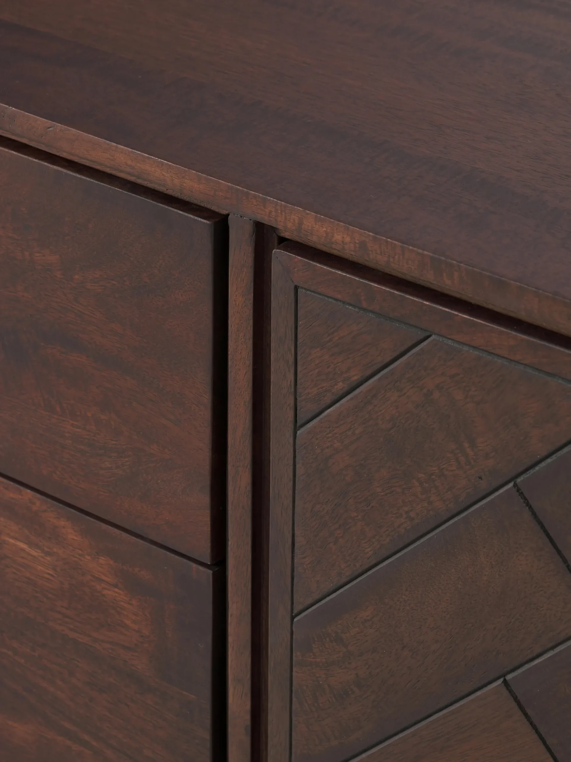 Credenza XL in legno di mango con motivo spina di pesce Luca