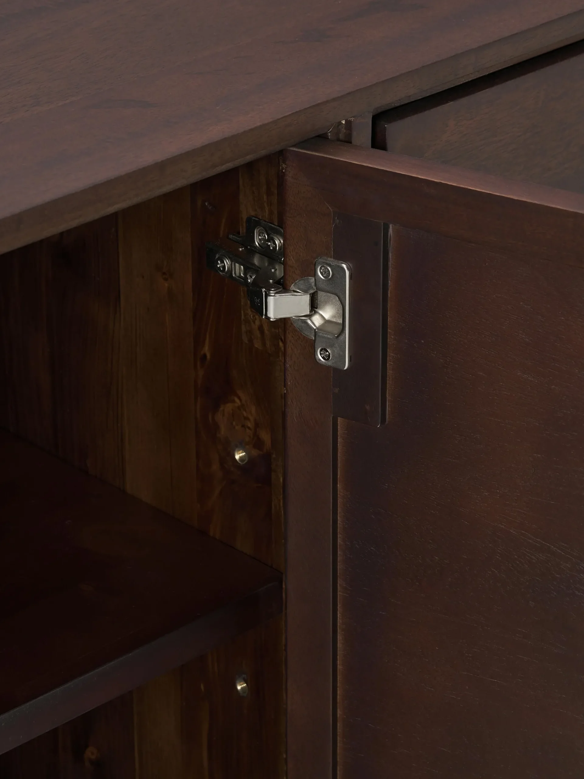 Credenza XL in legno di mango con motivo spina di pesce Luca