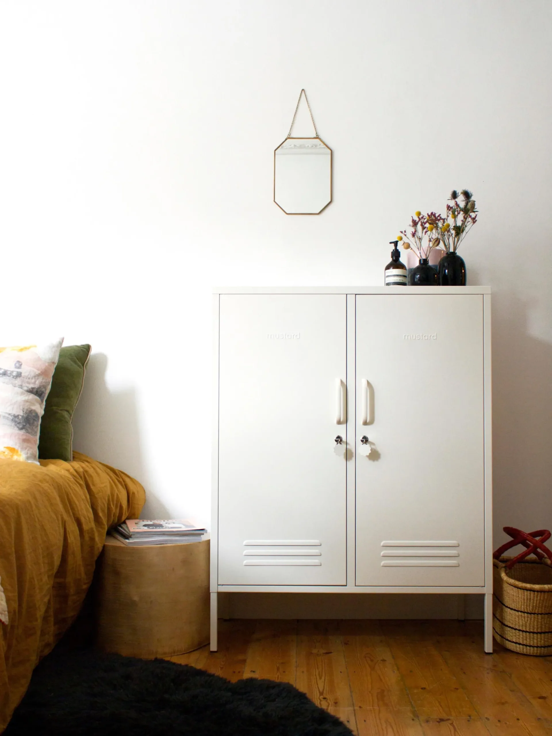 Credenza alta in metallo The Midi