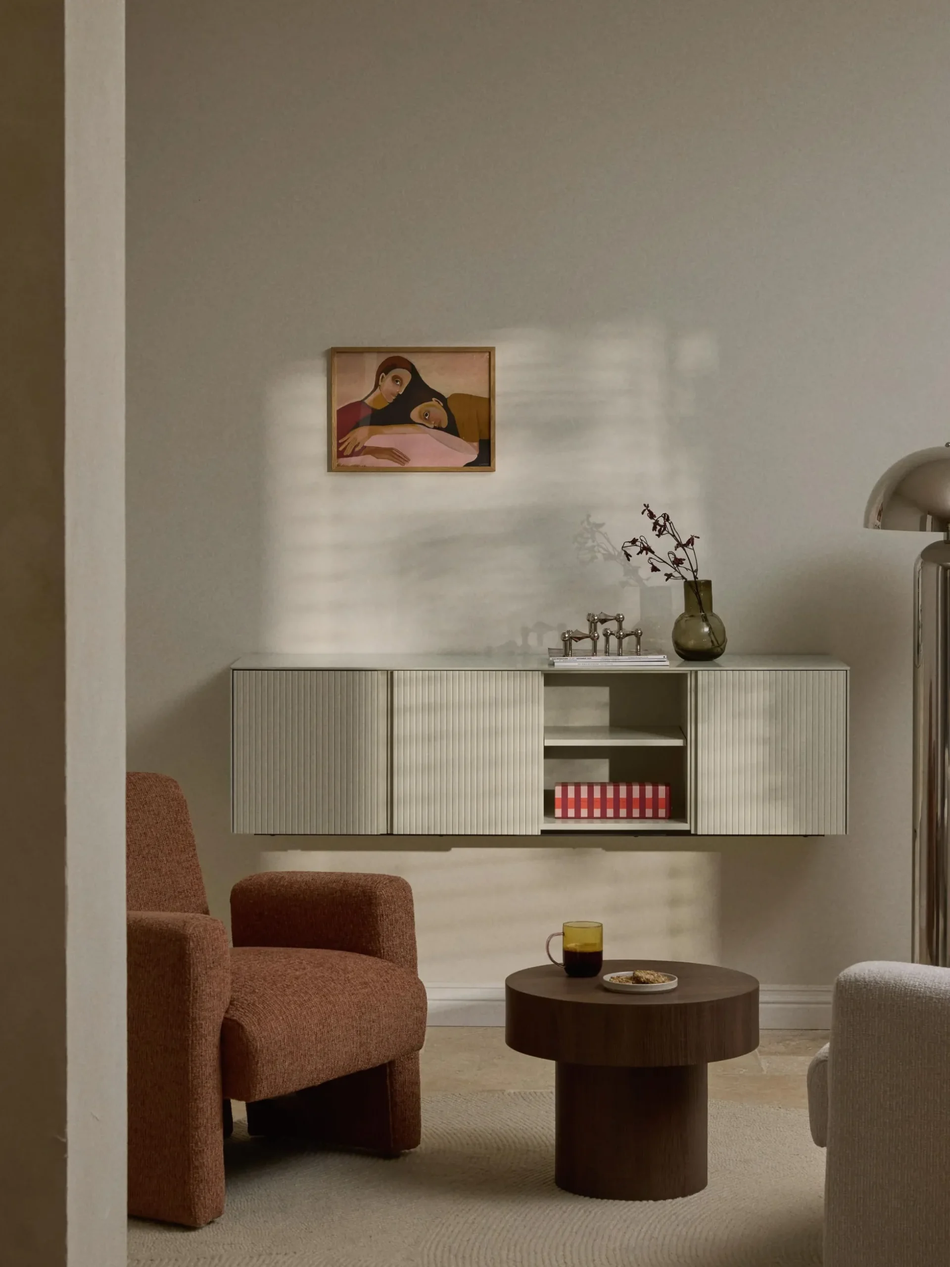 Credenza bassa con fronte millerighe Shea