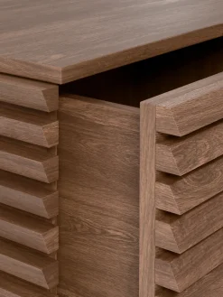 Credenza bassa grande in legno di quercia Pierce