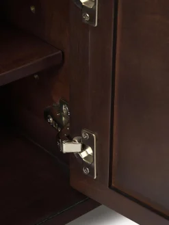 Credenza bassa in legno di mango con motivo a spina di pesce Luca