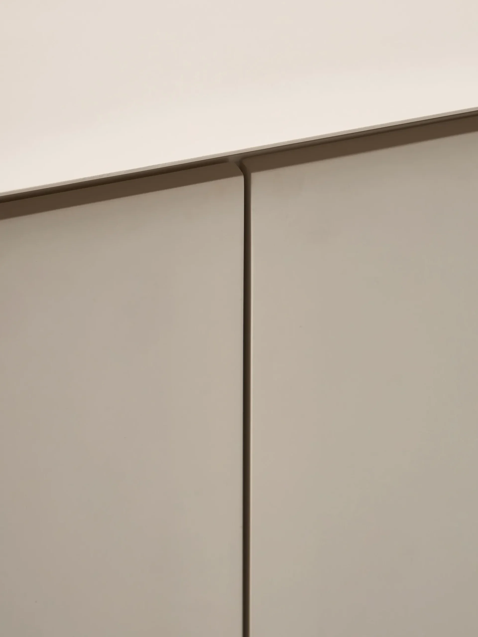 Credenza con gambe in marmo Bruce