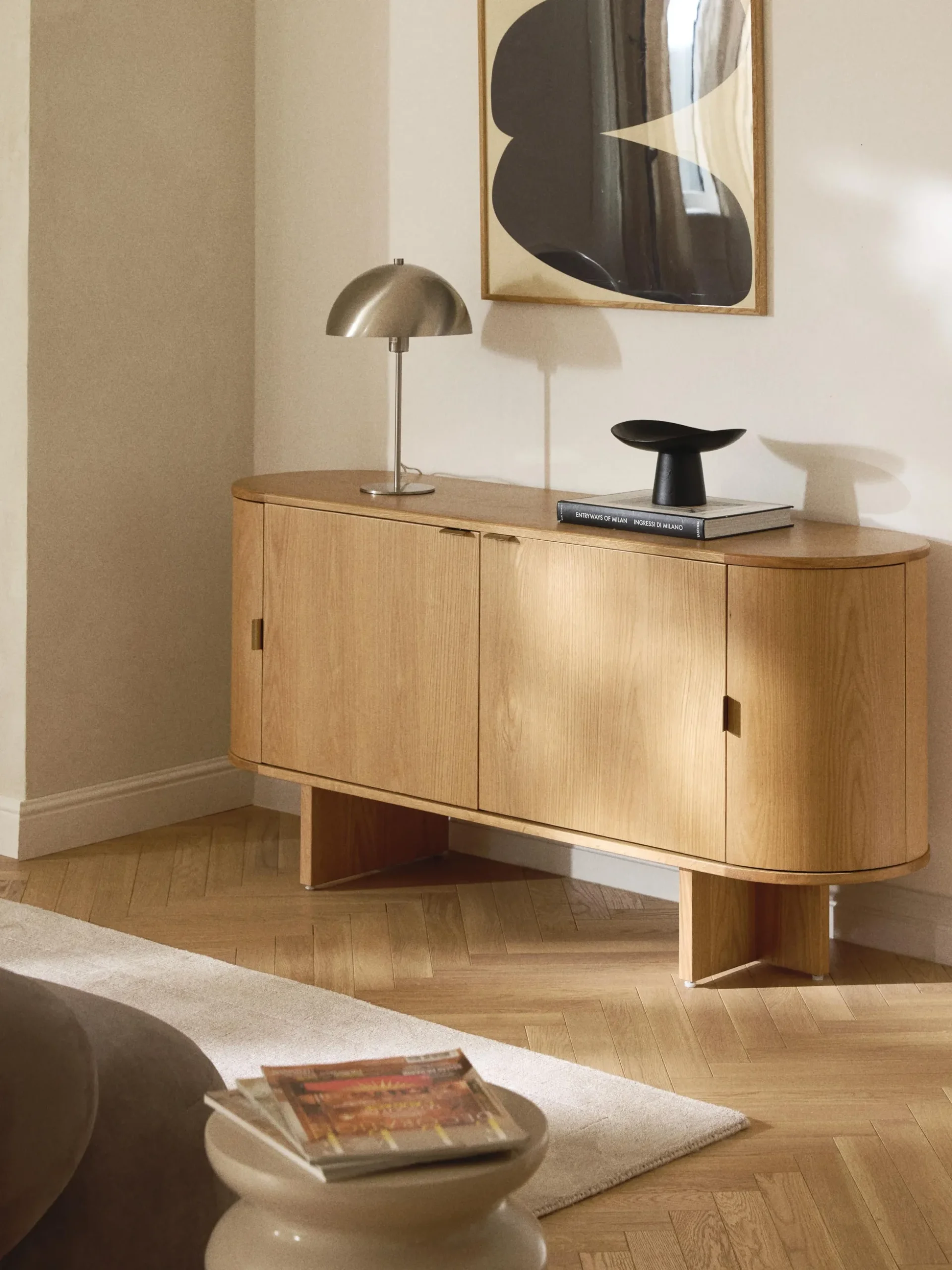 Credenza in legno con angoli arrotondati Zumi