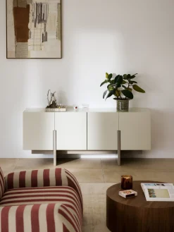 Credenza in legno Dado