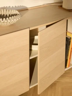 Credenza in legno Larsen