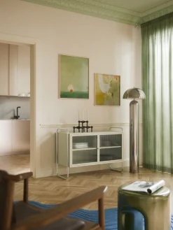 Credenza in metallo con frontale in vetro Robyn