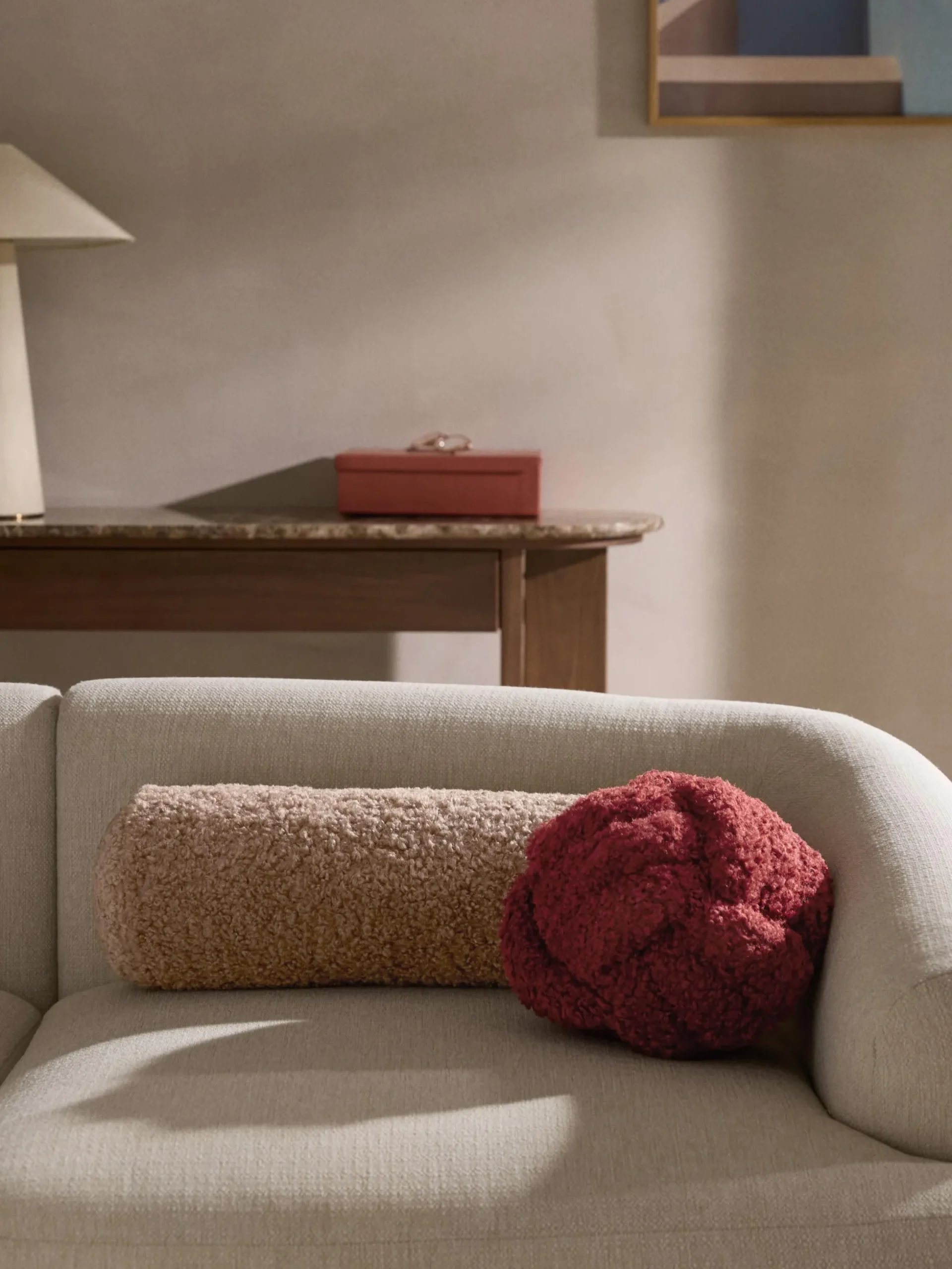 Cuscino annodato in teddy Dotty