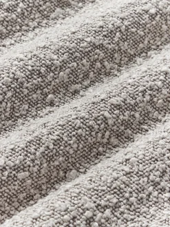 Cuscino decorativo grande in bouclé Lennon, 70 x 70 cm