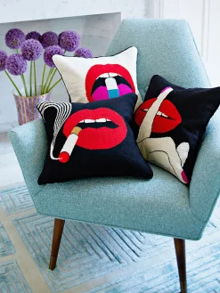 Cuscino decorativo in lana fatto a mano Lips Hush