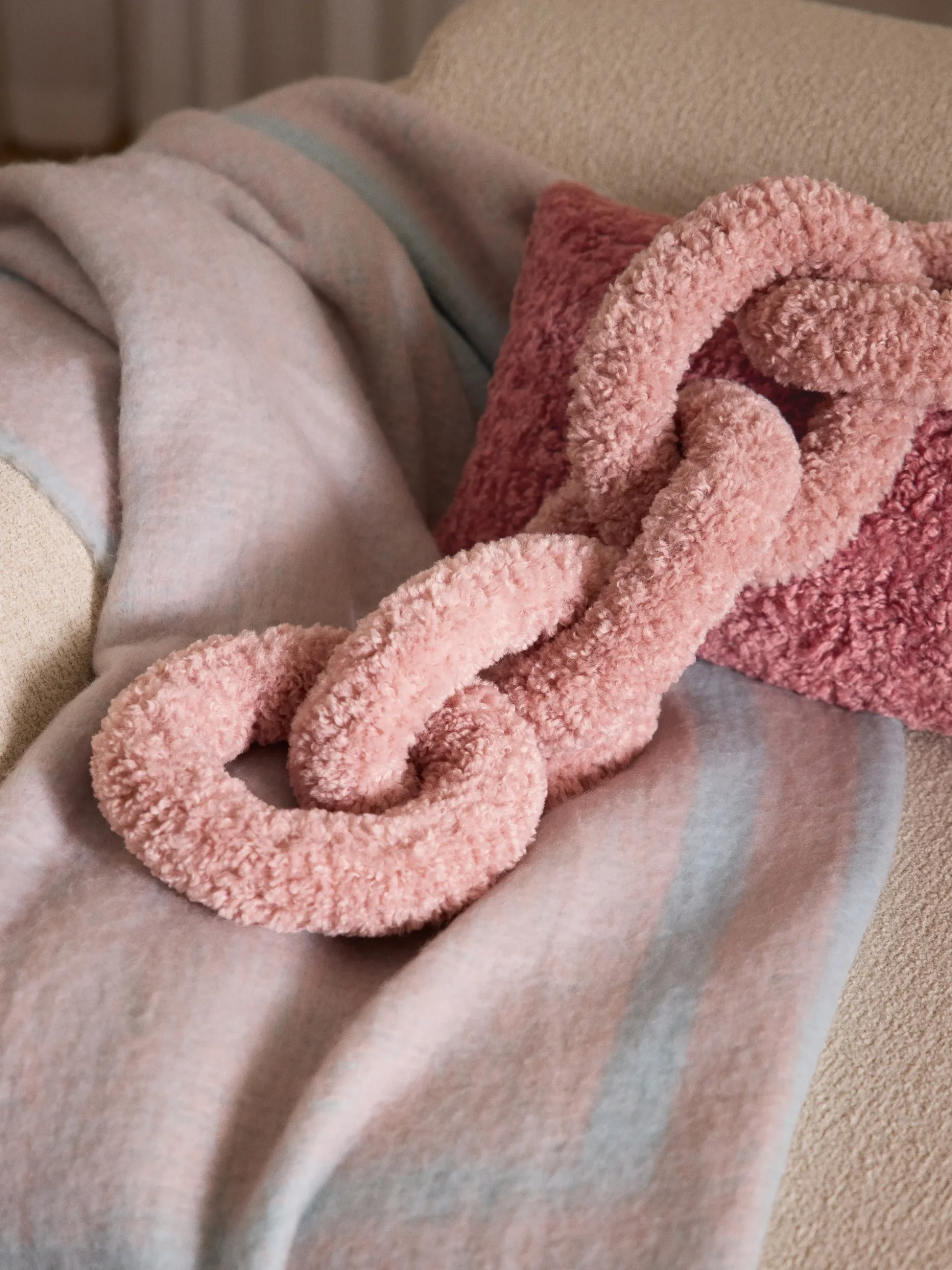 Cuscino in teddy Chain Dotty