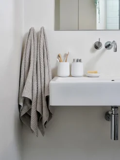 Dispenser sapone in porcellana Nova One